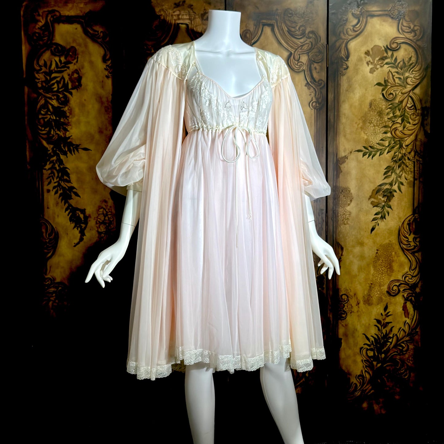 LUCIE ANN Claire Sandra peignoir set, vintage 1960s sassy pink short lingerie gown set