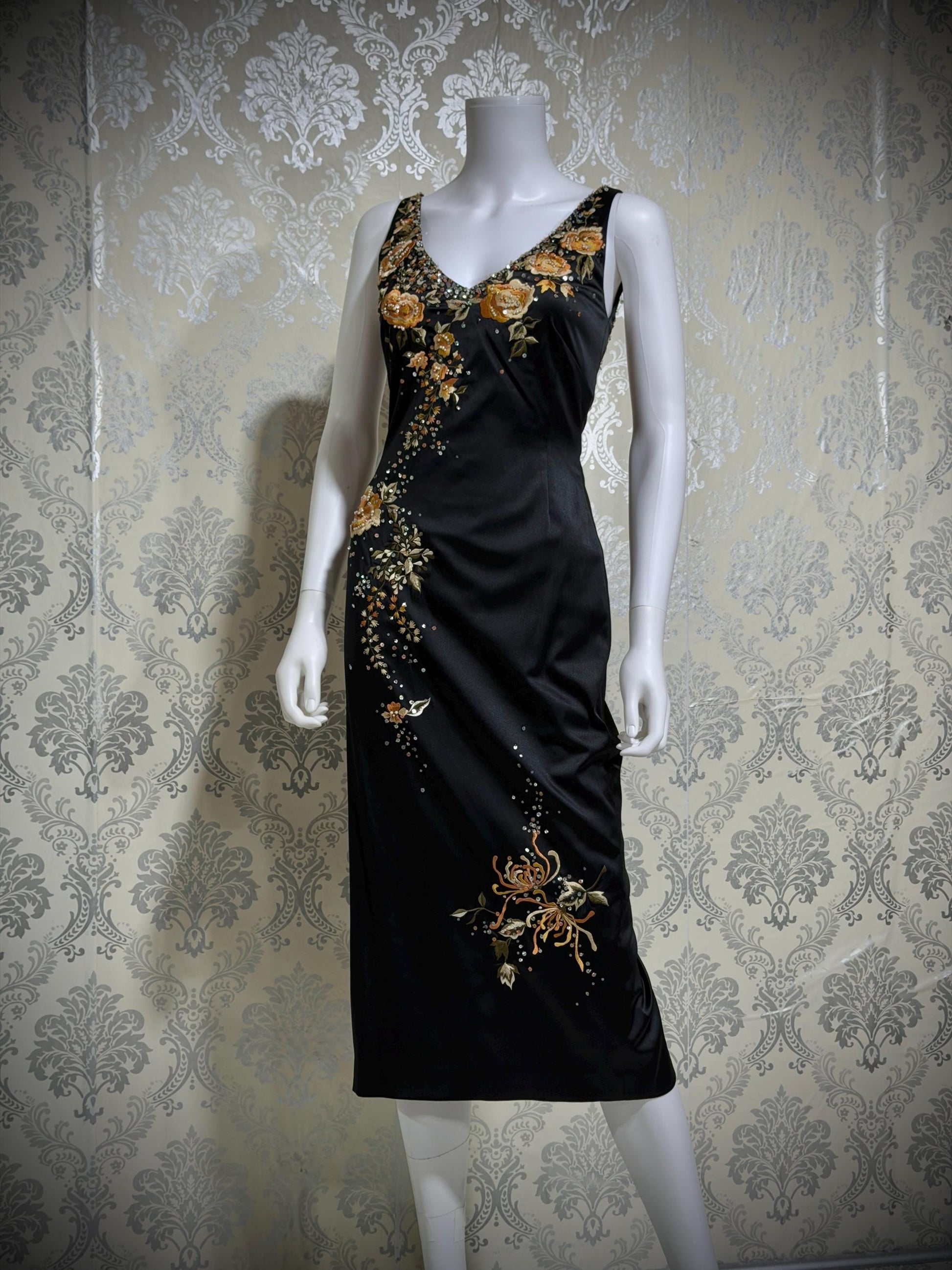 MANDALAY vintage evening cocktail dress, Y2K Embroiderd Black bodycon Midi dress