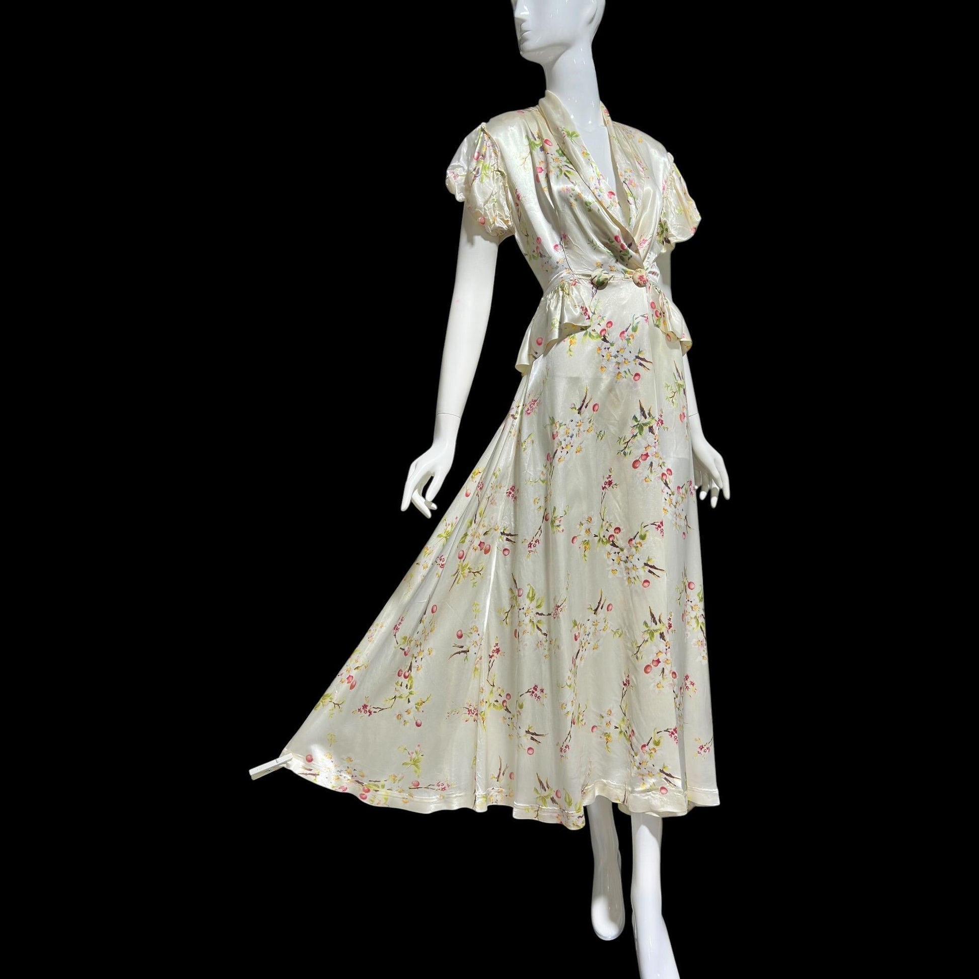 MISS ELAINE vintage 1940s Dressing Gown Robe, Shiny Satin floral Wrap Housecoat Lingerie Dress