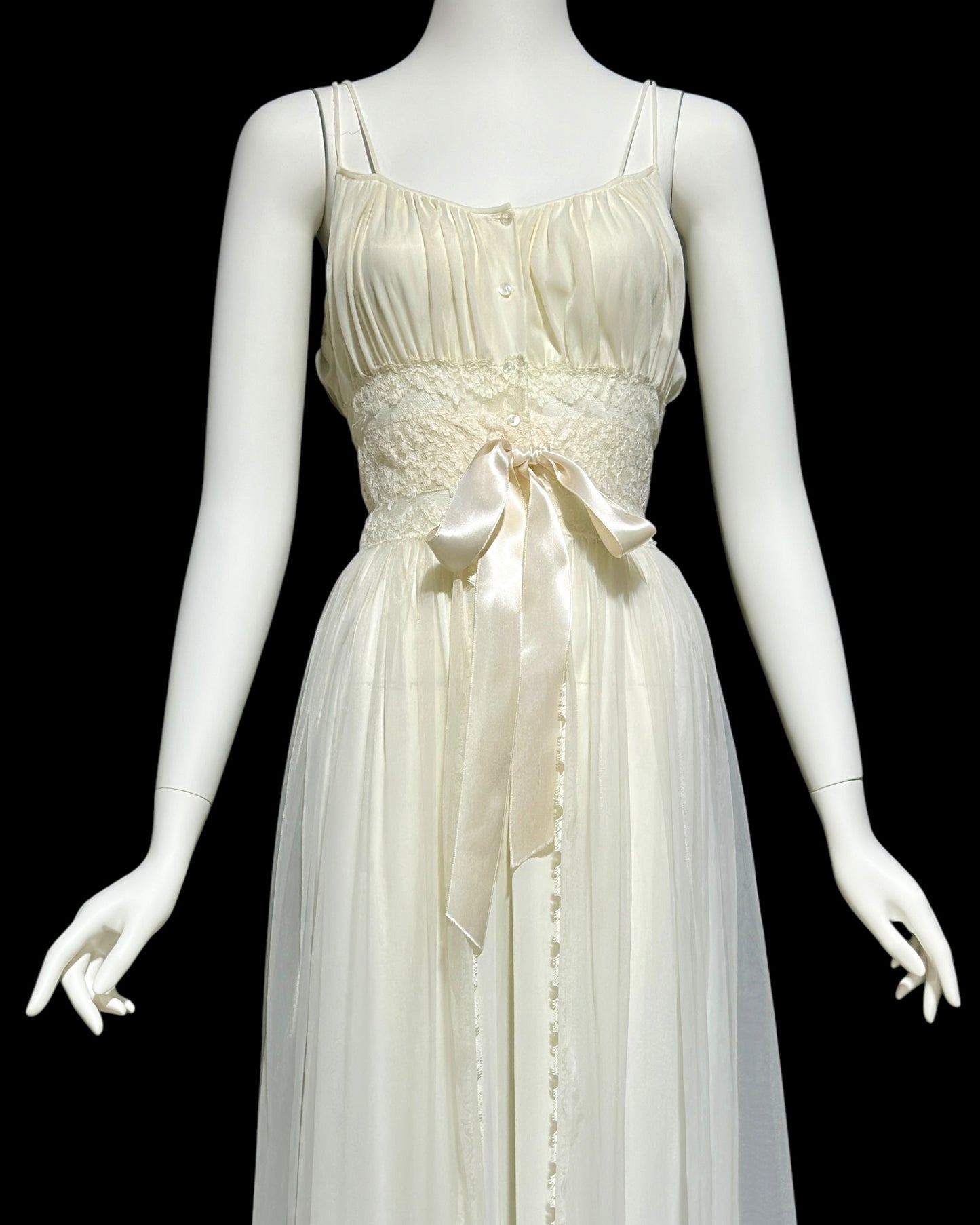 EYEFUL by RUTH FLAUM, 1950s vintage nightgown, creamy white Grecian Goddess full length slip dress