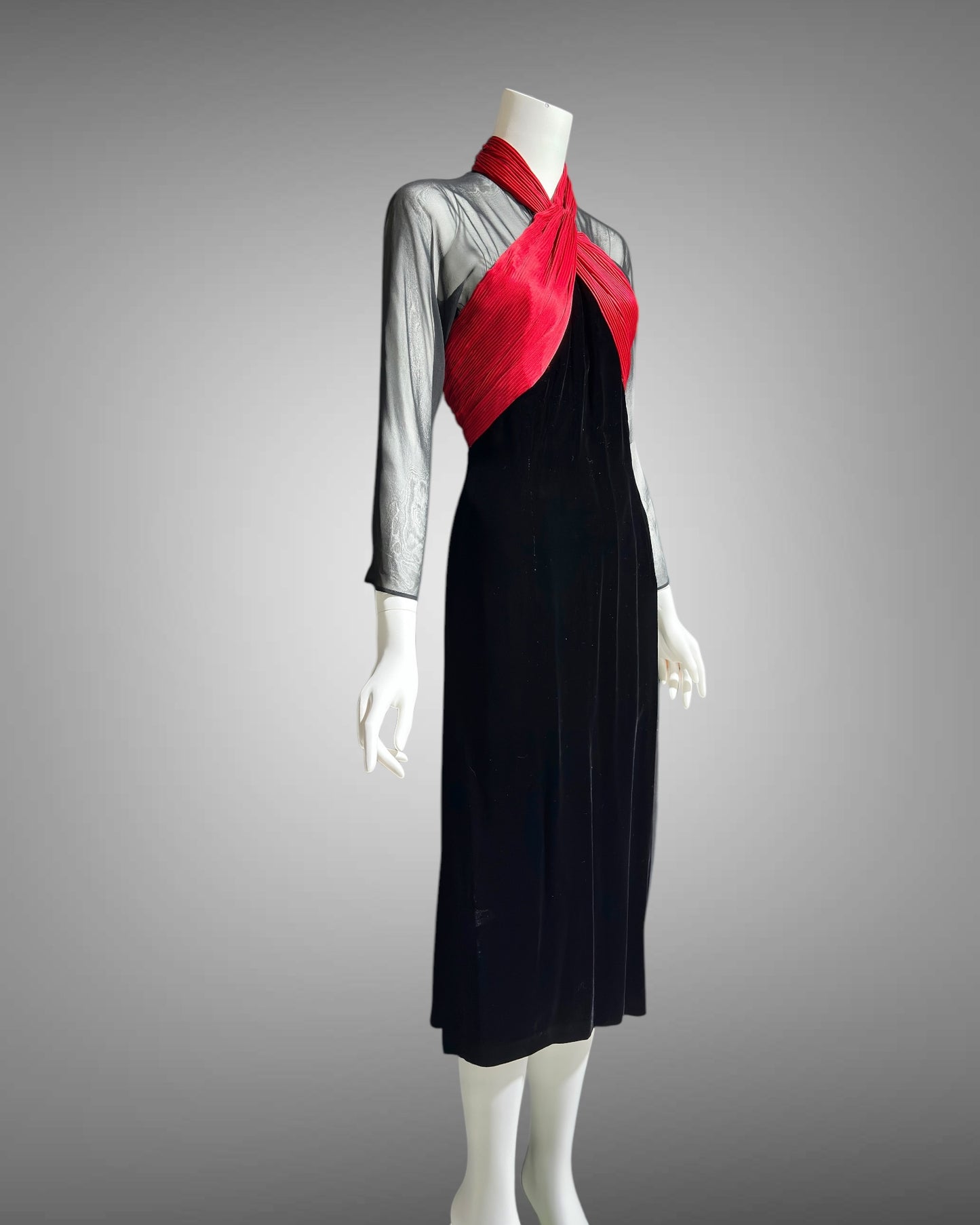 OSCAR de la RENTA Miss O, Neiman Marcus vintage 1980s Red silk and Black velvet evening cocktail dress