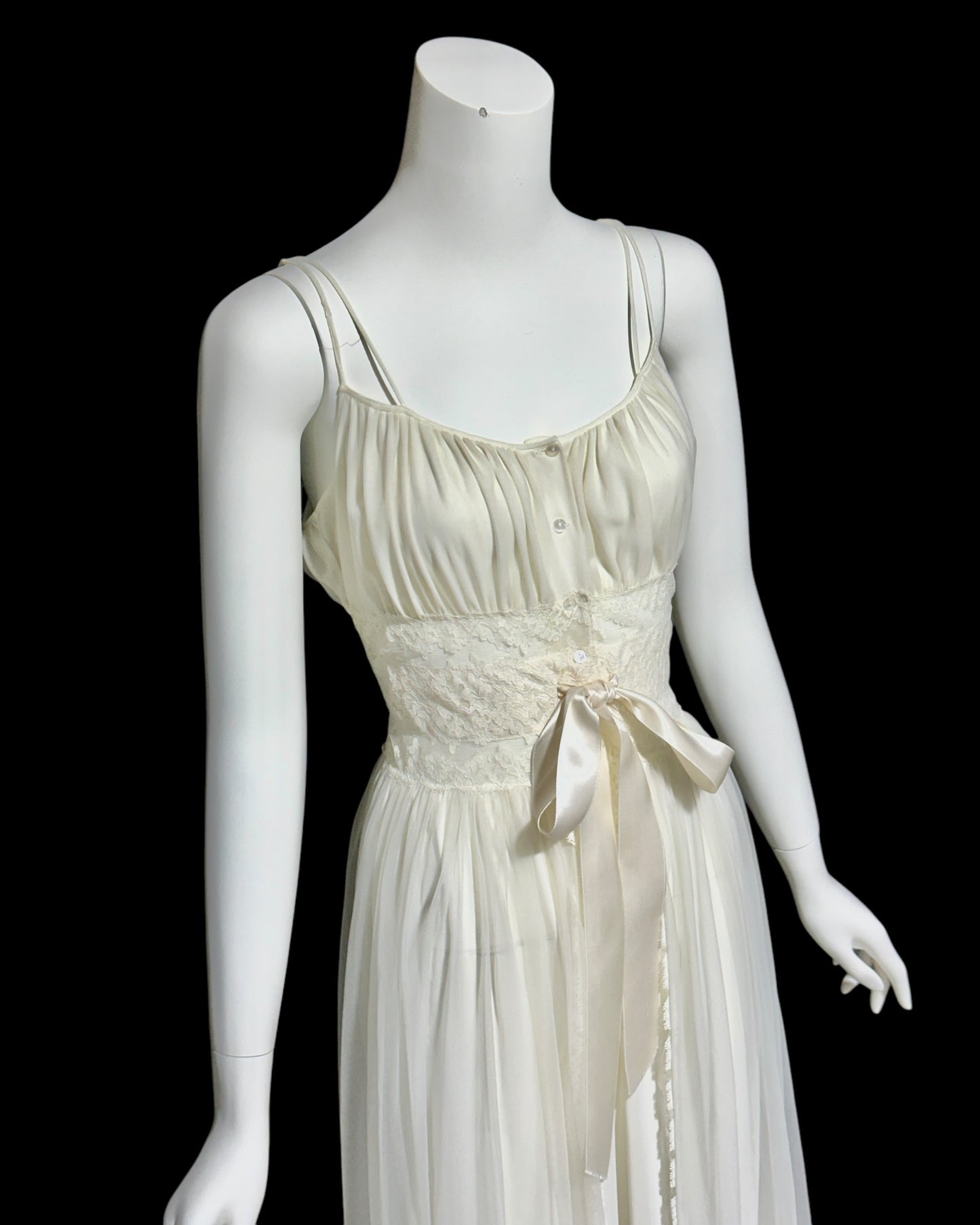 EYEFUL by RUTH FLAUM, 1950s vintage nightgown, creamy white Grecian Goddess full length slip dress