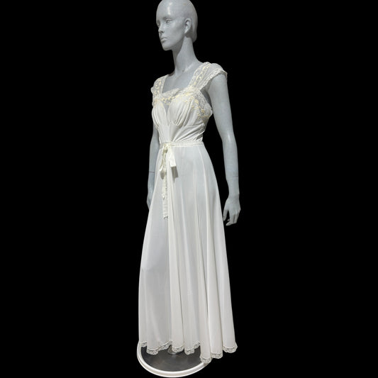 KAYSER LUXITE, vintage 1940s nightgown slip dress, white nylon full sweep bridal night dress