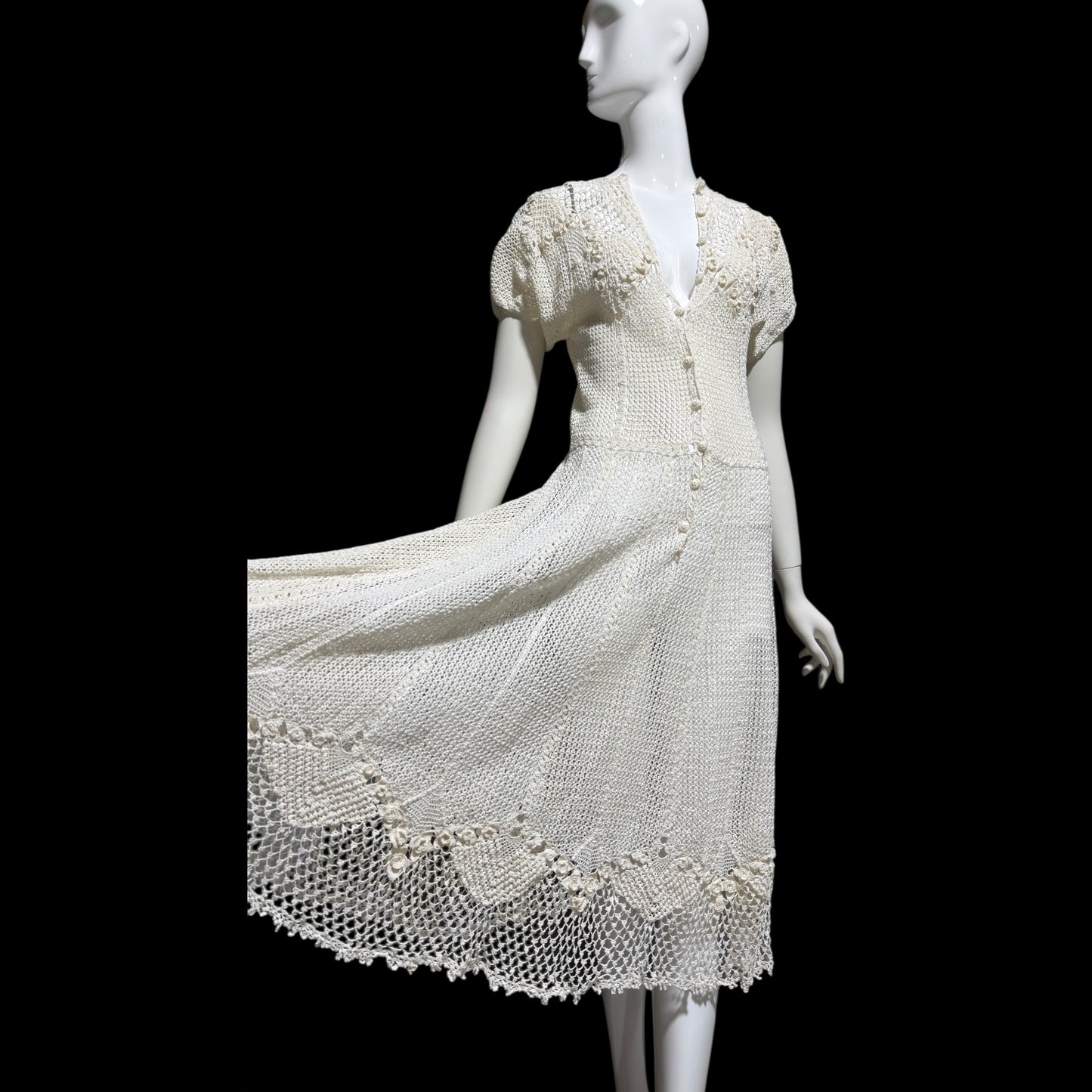 1970s vintage white crochet dress, all cotton blouson shirtdress, midi length