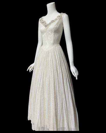 1940s vintage white lace wedding bridal dress, beaded full length bridal ball gown