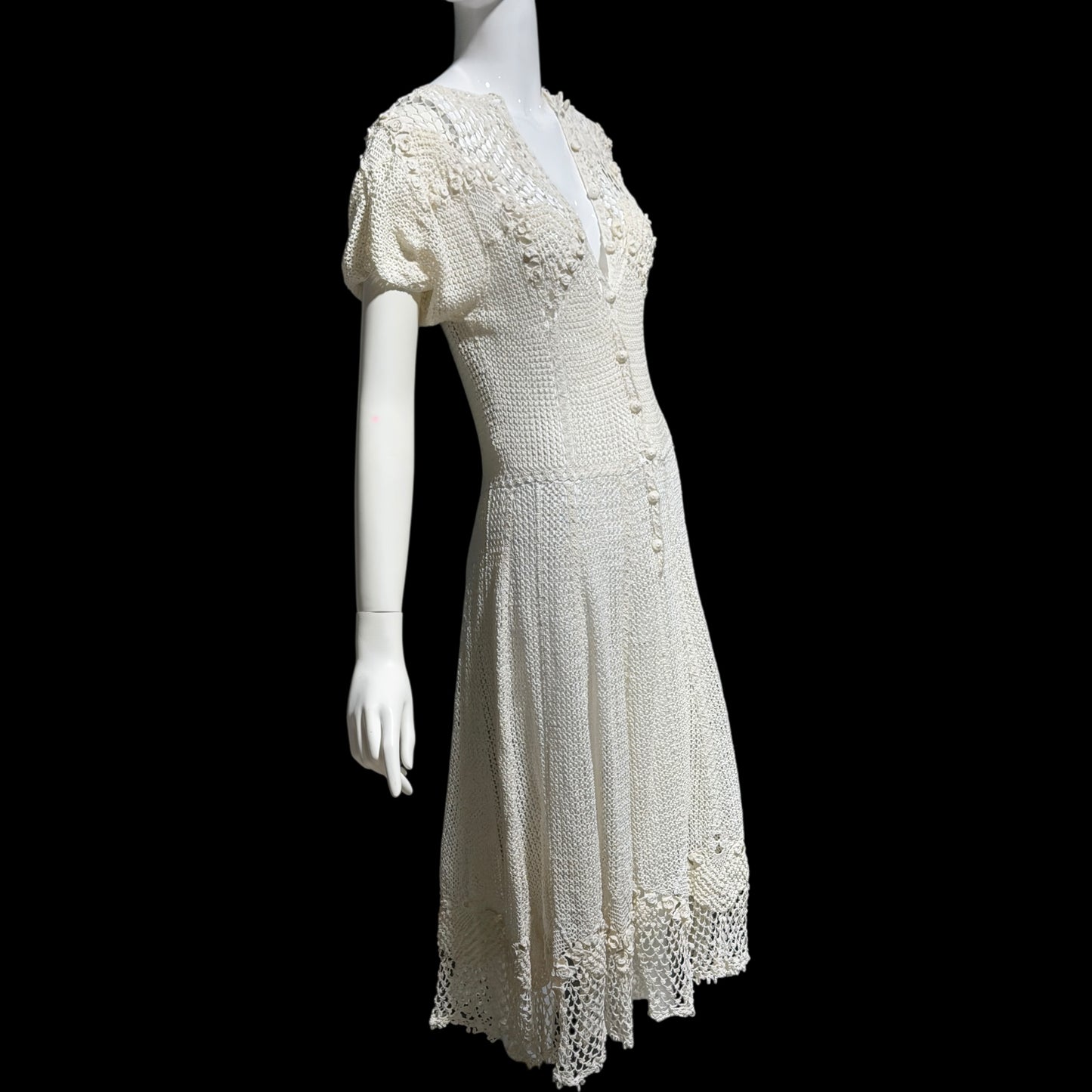 1970s vintage white crochet dress, all cotton blouson shirtdress, midi length