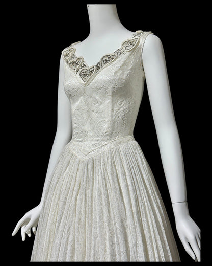 1940s vintage white lace wedding bridal dress, beaded full length bridal ball gown