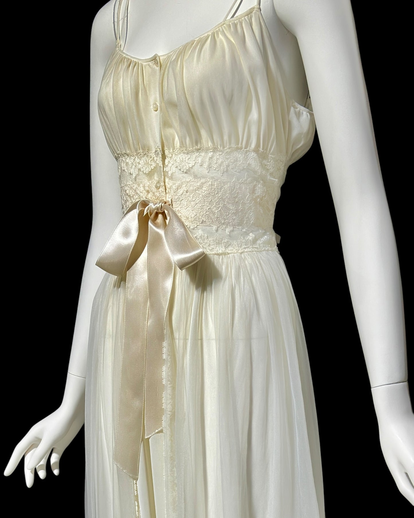 EYEFUL by RUTH FLAUM, 1950s vintage nightgown, creamy white Grecian Goddess full length slip dress