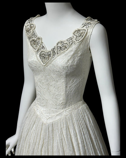 1940s vintage white lace wedding bridal dress, beaded full length bridal ball gown