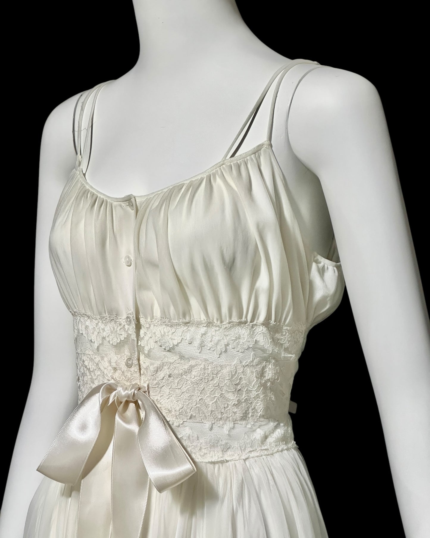 EYEFUL by RUTH FLAUM, 1950s vintage nightgown, creamy white Grecian Goddess full length slip dress