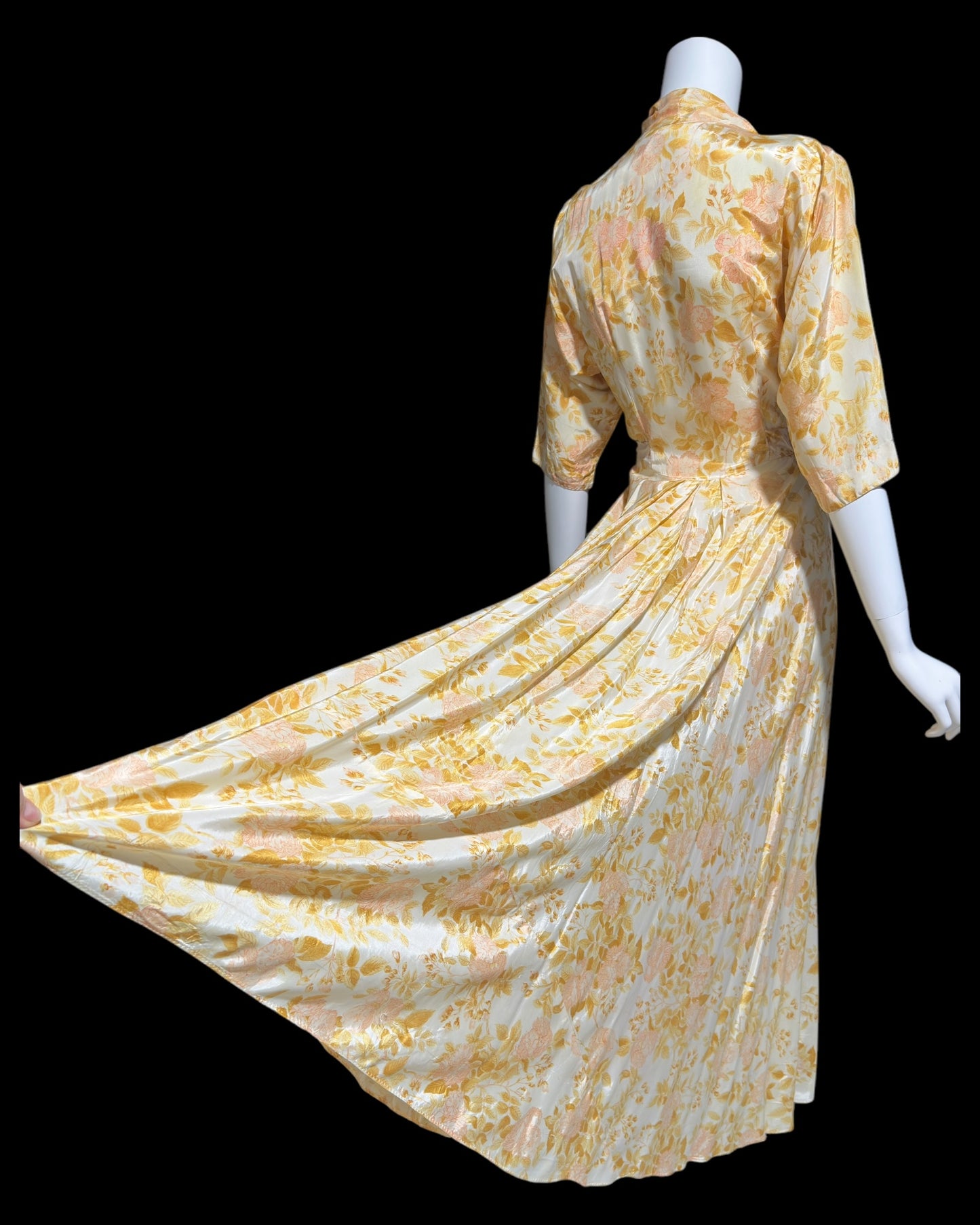 EVELYN PEARSON, vintage 1940s dressing gown robe, gold and pink floral wrap housecoat