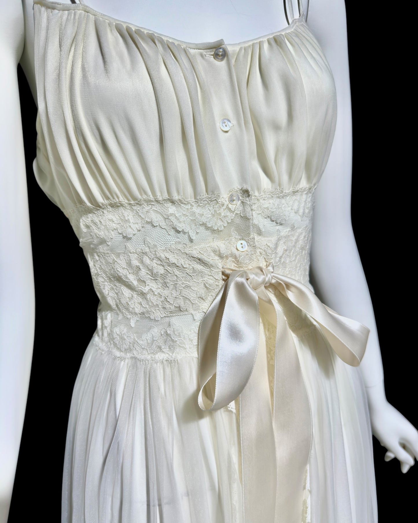 EYEFUL by RUTH FLAUM, 1950s vintage nightgown, creamy white Grecian Goddess full length slip dress