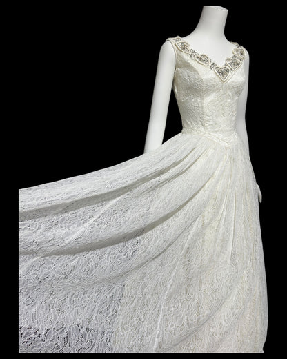 1940s vintage white lace wedding bridal dress, beaded full length bridal ball gown