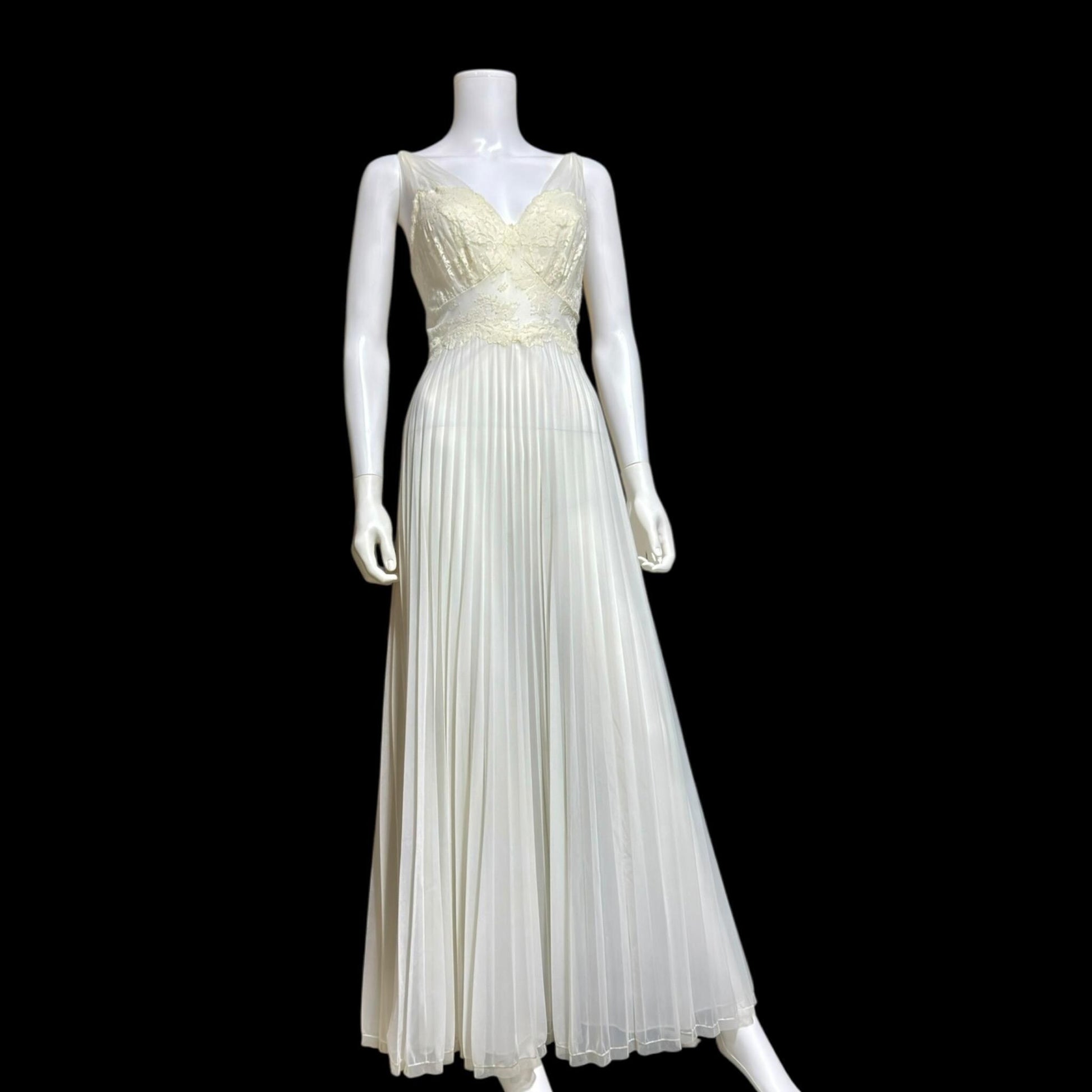 VANITY FAIR vintage 1950s nightgown slip dress, White pleated nylon lingerie dress