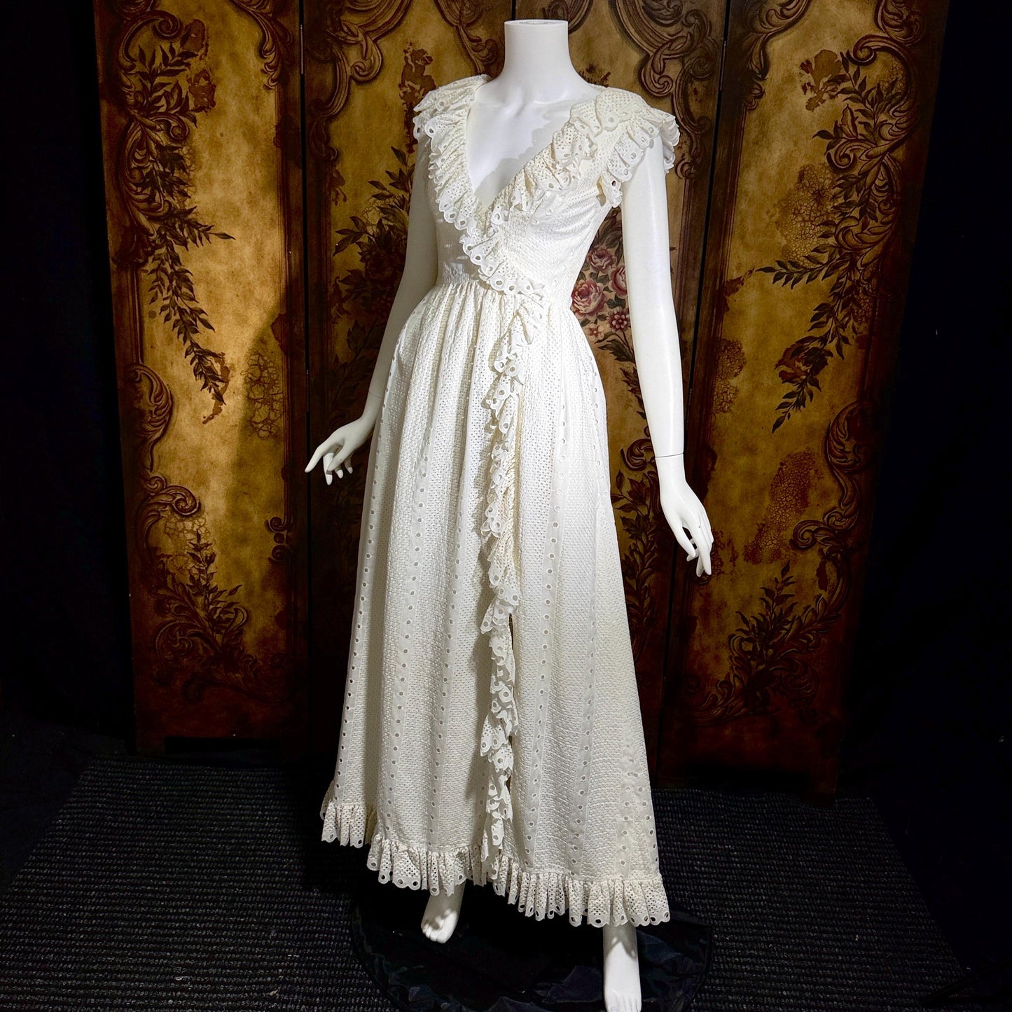 VICTOR COSTA Vintage 1970s dress, White Cotton Eyelet Ruffle Maxi Boho Wedding