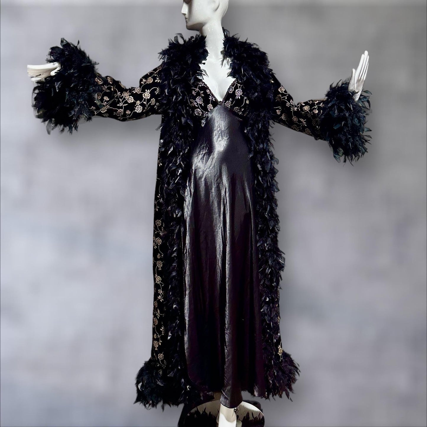 FREDERICK'S of HOLLYWOOD Peignoir nightgown robe set, Black velvet gold roses and FEATHERS, slip and duster