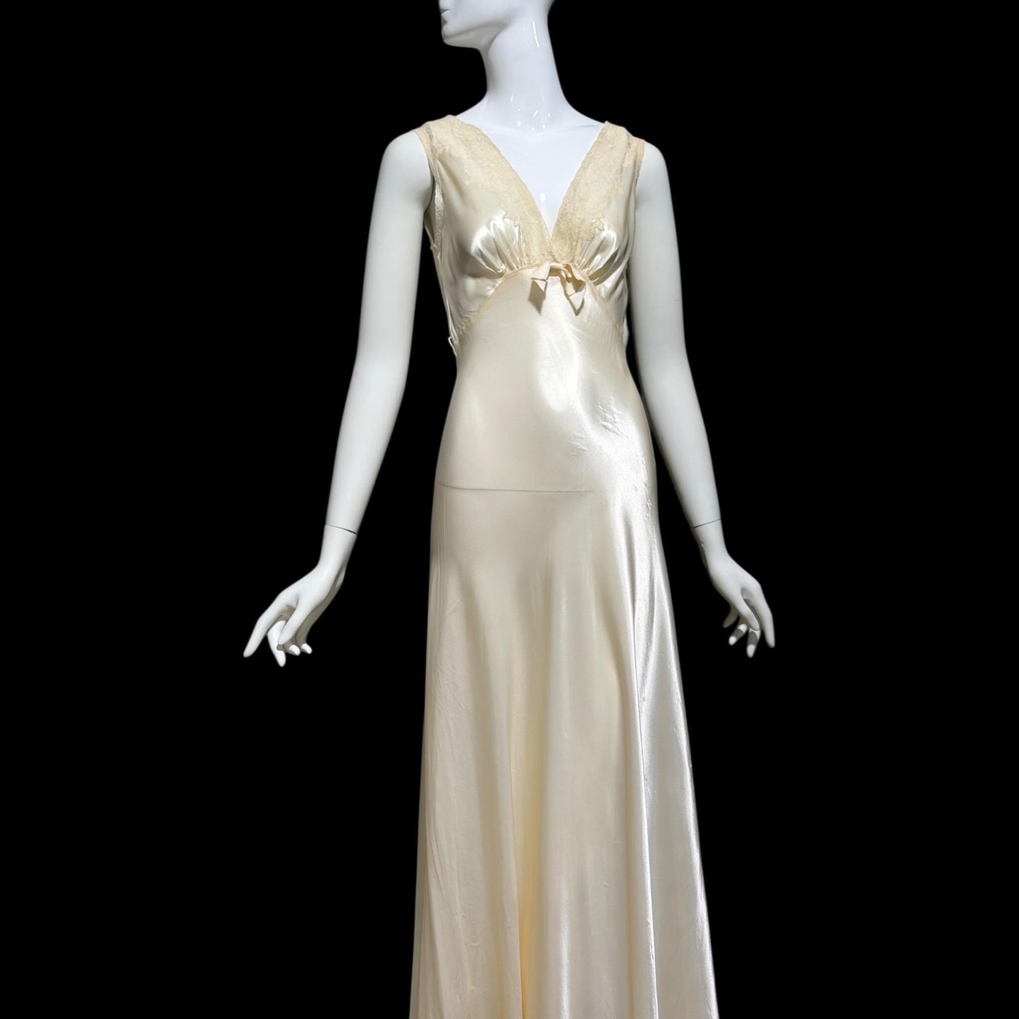 LADY DUFF vintage Nightgown slip dress, 1940s pearly white negligee lingerie dress