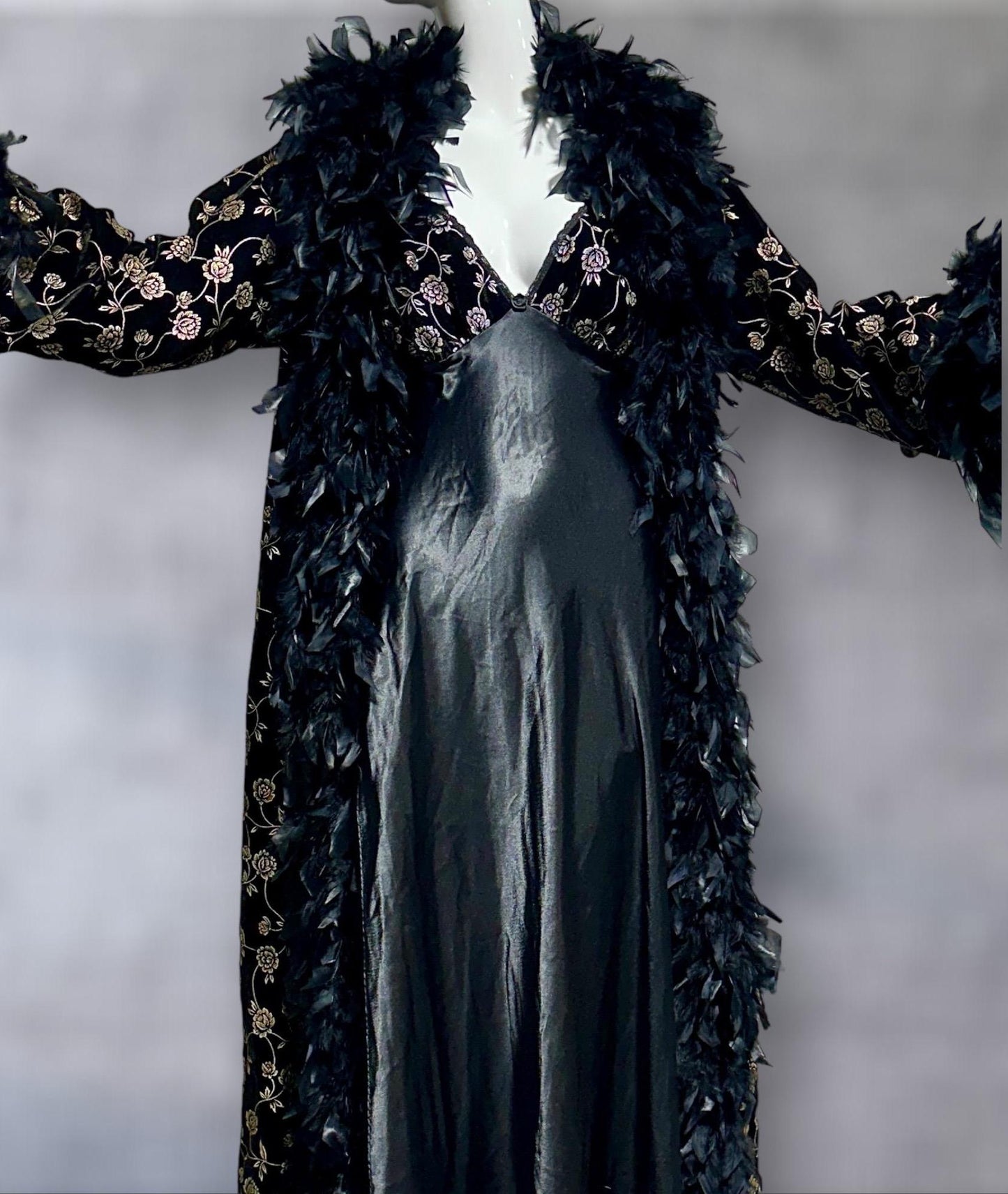 FREDERICK'S of HOLLYWOOD Peignoir nightgown robe set, Black velvet gold roses and FEATHERS, slip and duster