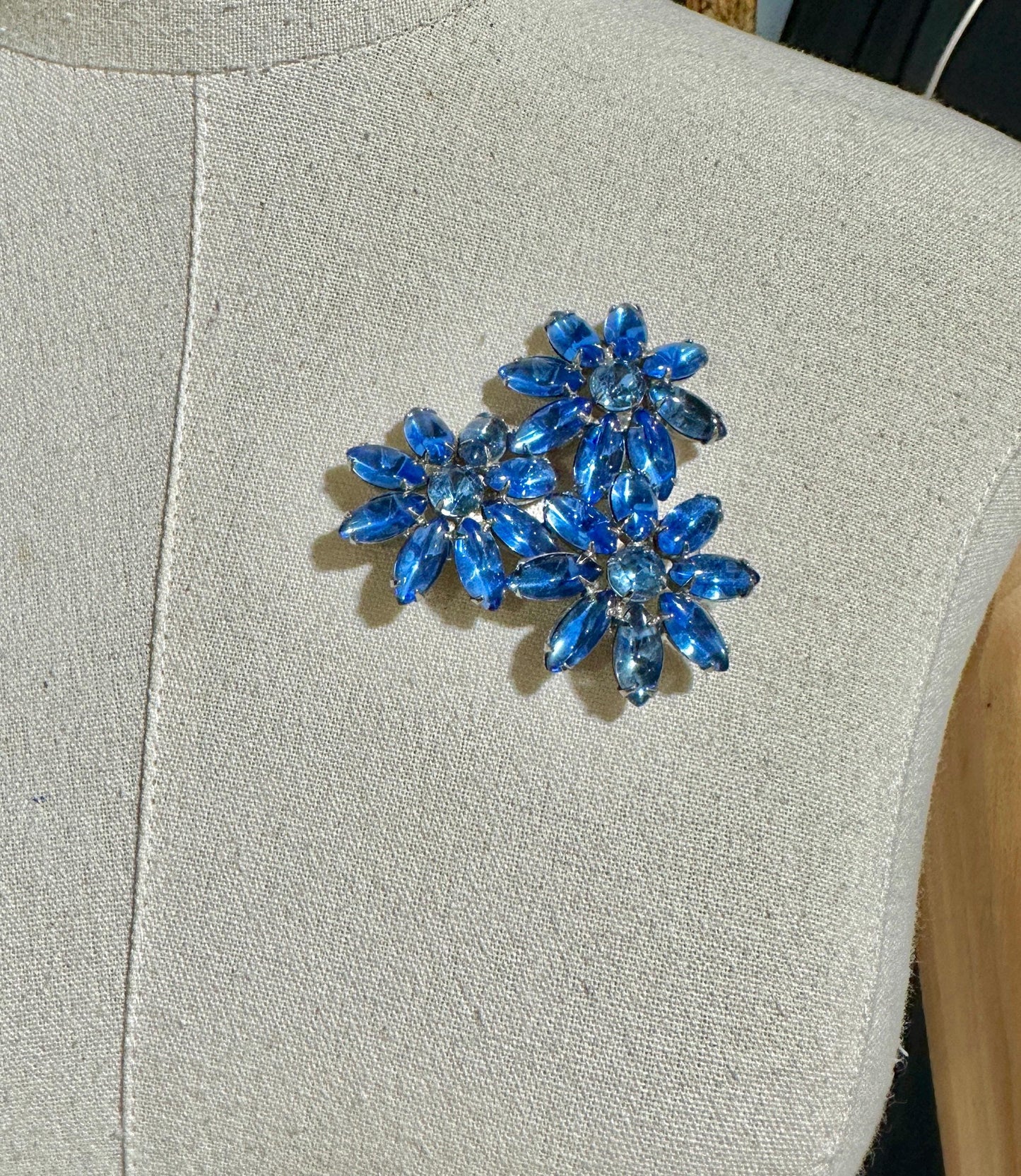 1950s vintage flower brooch pin, blue rhinestone jelly belly large flower trio for lapel hat or scarf