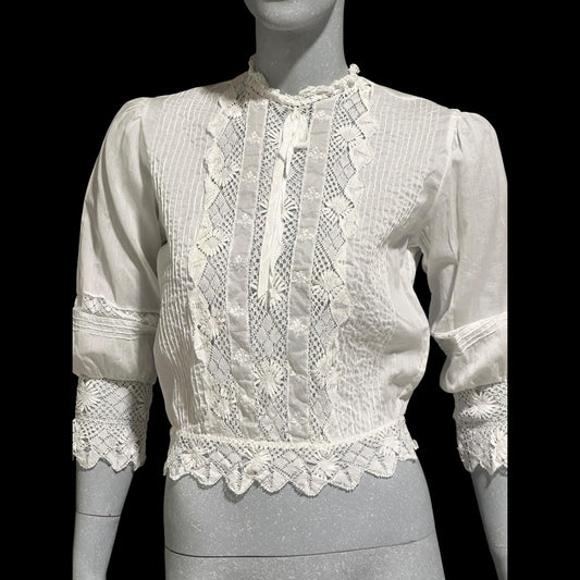 1910 Vintage Antique Edwardian Top, 1900s white batiste cotton and lace blouse