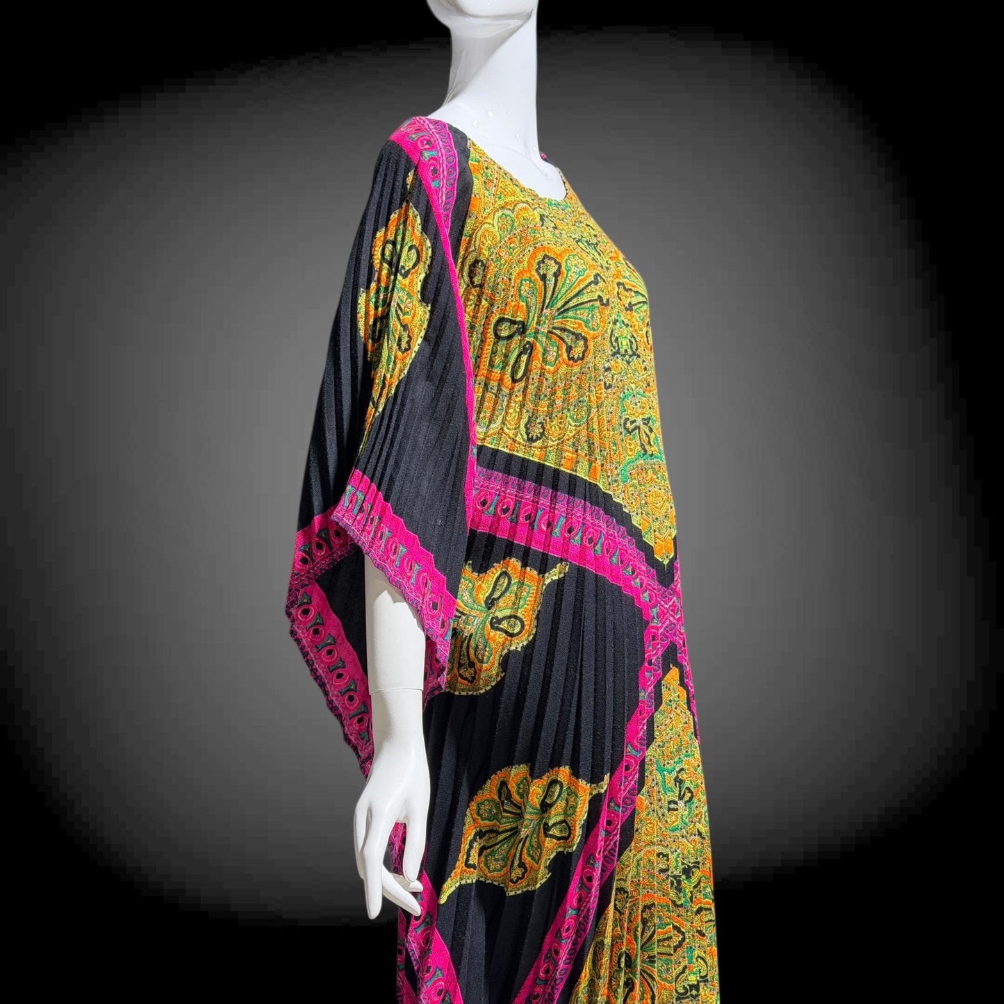 GEORGIE KEYLOUN Vintage caftan kaftan dress, 1960s Nite & Day Op Art accordion pleated party hostess dress