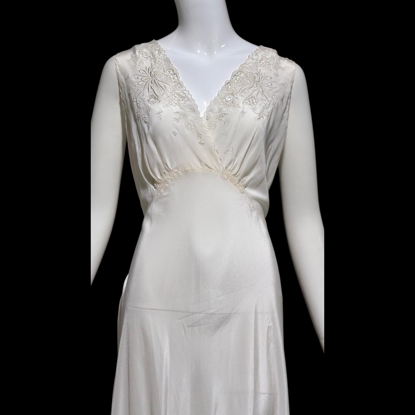 PEONY vintage 1950s Silk Nightgown Slip Dress, SHANGHAI Embroidered Off White Bridal Lingerie dress