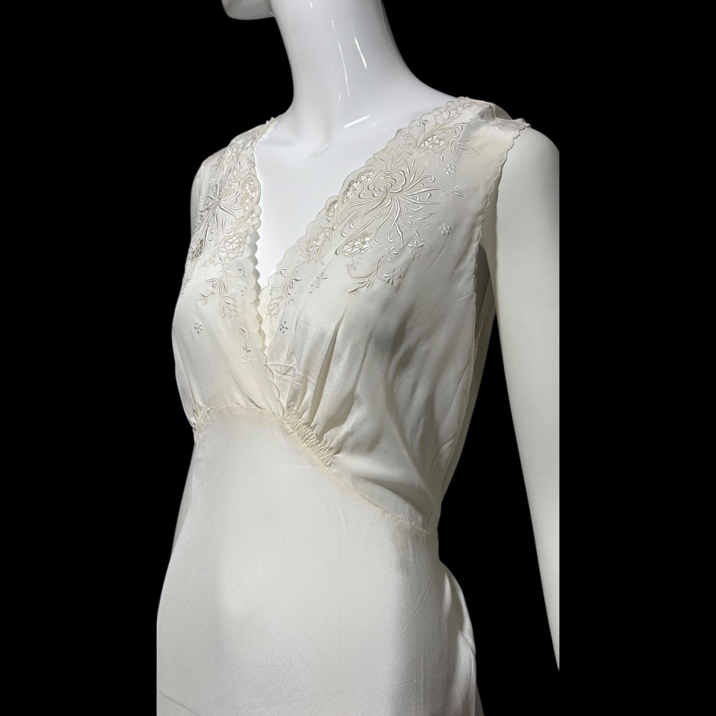 PEONY vintage 1950s Silk Nightgown Slip Dress, SHANGHAI Embroidered Off White Bridal Lingerie dress