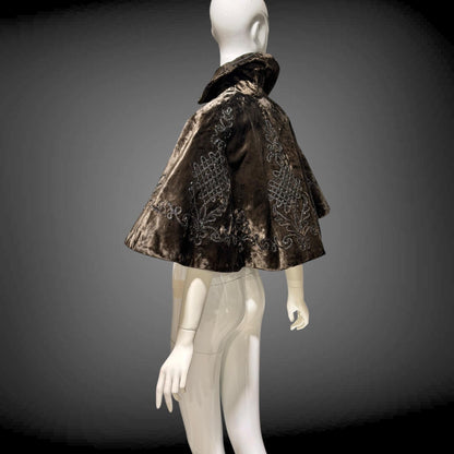 1800s Antique Victorian Short Capelet, Velvet beaded Mantelet cape, shawl, wrap