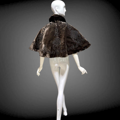 1800s Antique Victorian Short Capelet, Velvet beaded Mantelet cape, shawl, wrap