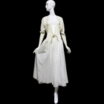 NATORI Saks, vintage dressing gown robe, 1980s Sheer white lace tie front house coat