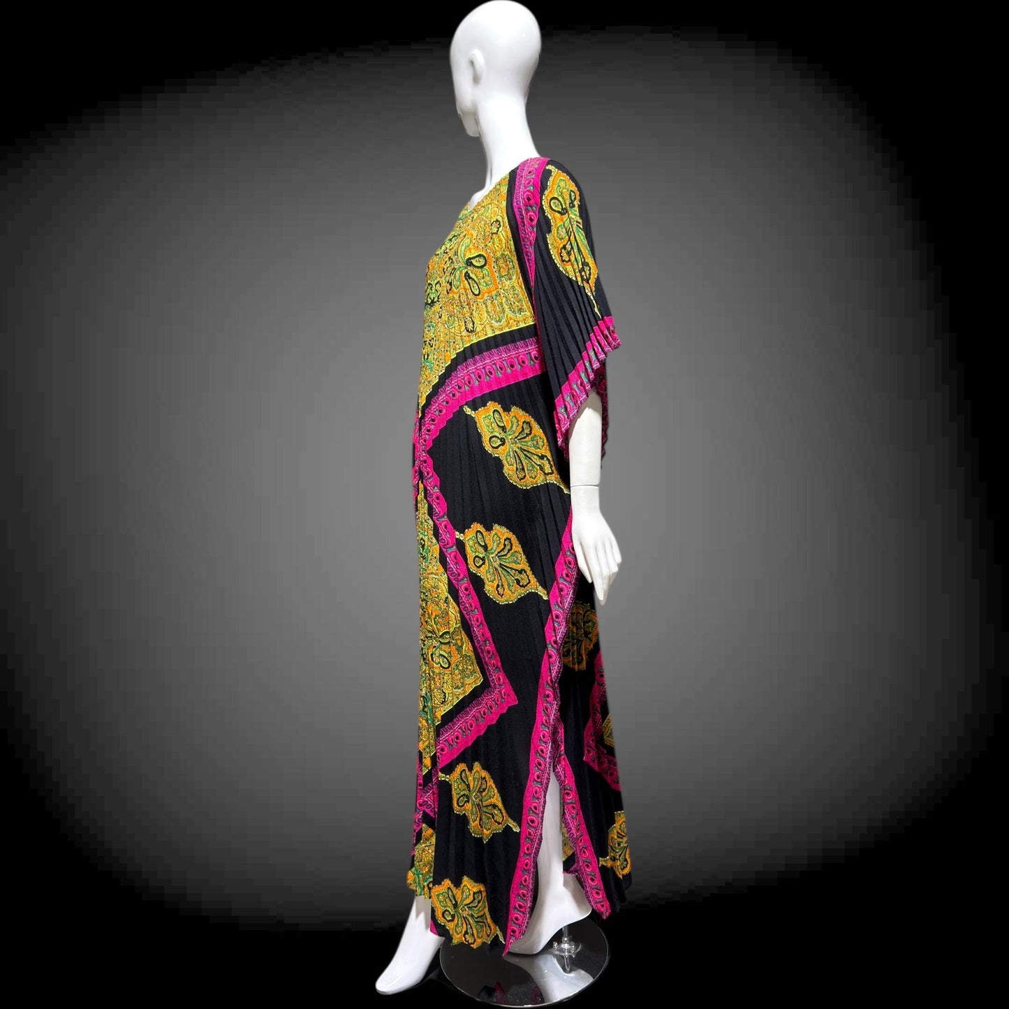 GEORGIE KEYLOUN Vintage caftan kaftan dress, 1960s Nite & Day Op Art accordion pleated party hostess dress