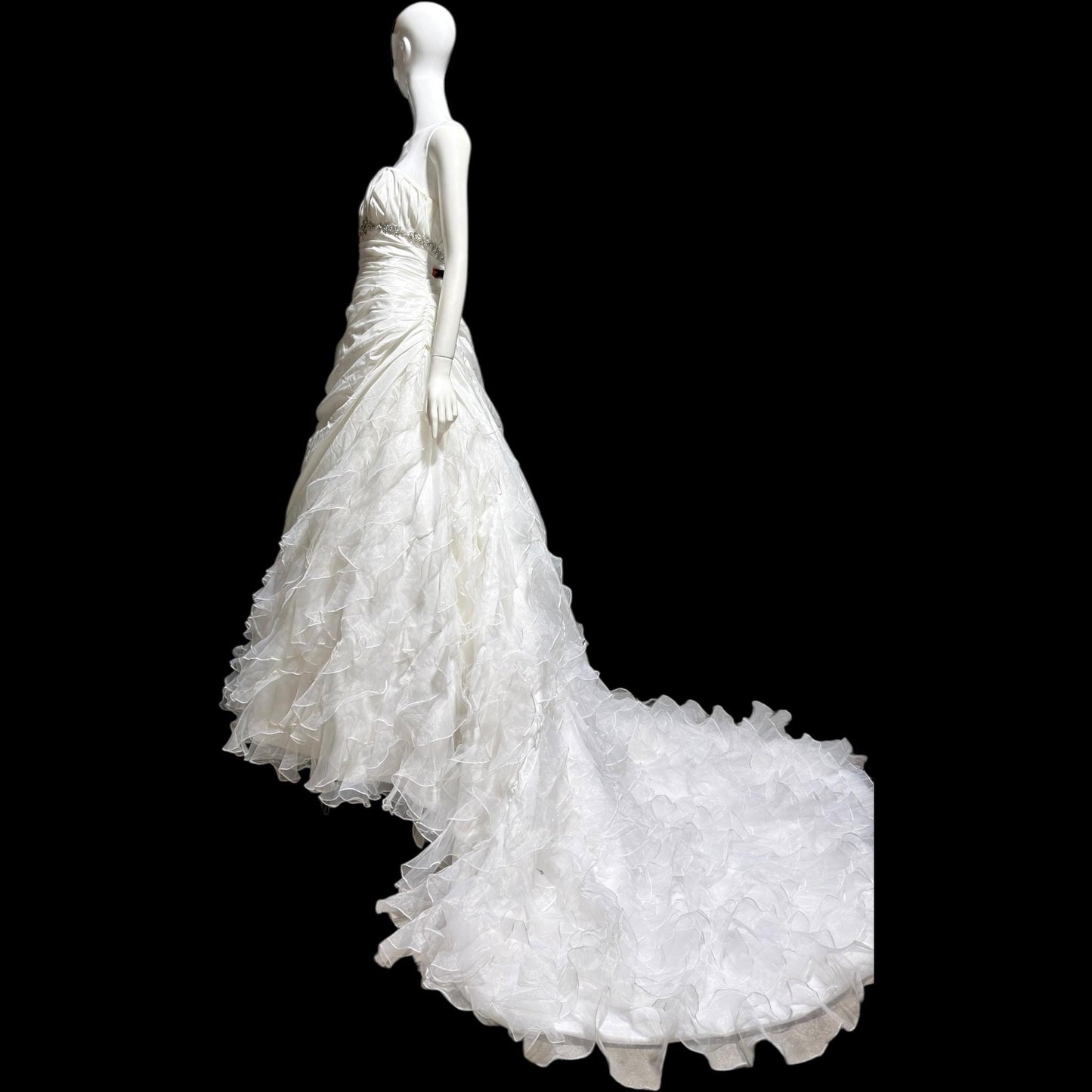 ST. PUCCHI SPOSA vintage Y2K wedding dress gown, white ball gown with ruffle train