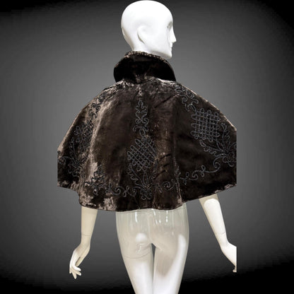 1800s Antique Victorian Short Capelet, Velvet beaded Mantelet cape, shawl, wrap
