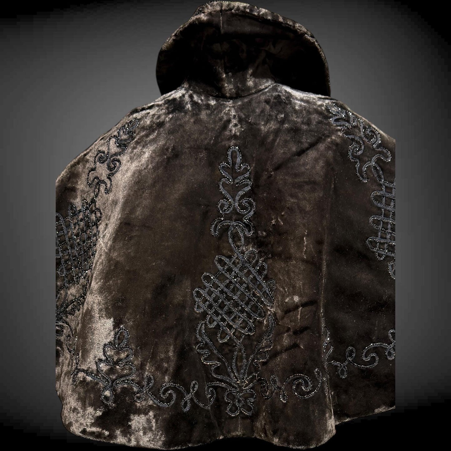 1800s Antique Victorian Short Capelet, Velvet beaded Mantelet cape, shawl, wrap