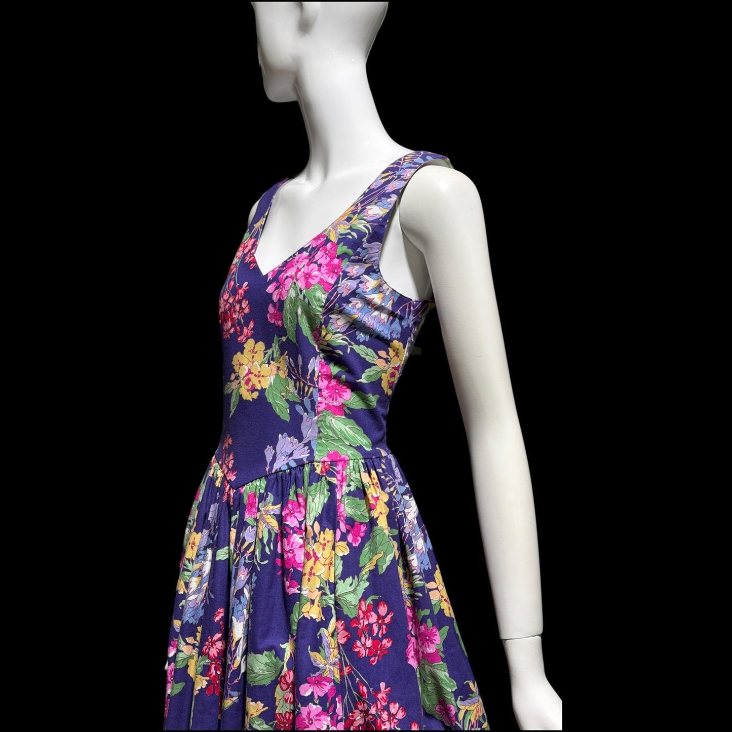 LAURA ASHLEY vintage 1980s day dress, floral cotton basque waist midi full skirt dress