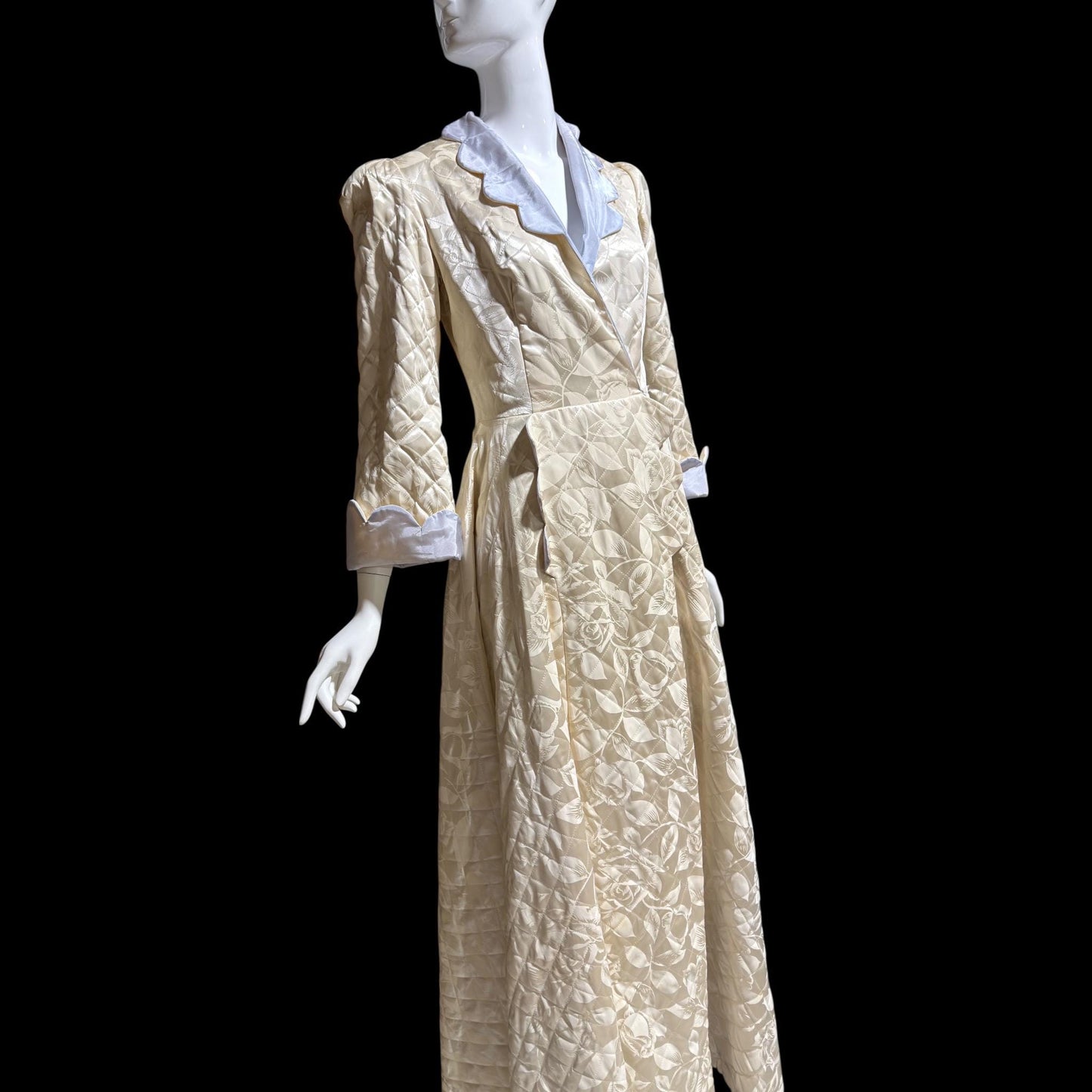 1940s Vintage Dressing Gown Robe, MORE Creamy White Quilted Satin Long Housecoat