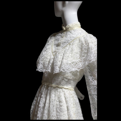 1970s vintage Wedding dress gown, White Lace Prairie Dress, Gunne Vibes, ruffle collar high neck
