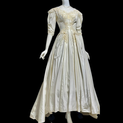 PRISCILLA of BOSTON 1940s designer vintage wedding dress gown, white silk and lace bridal gown