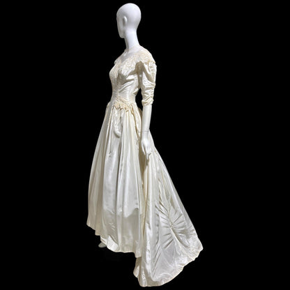 PRISCILLA of BOSTON 1940s designer vintage wedding dress gown, white silk and lace bridal gown