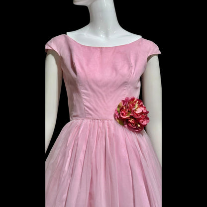 1950s vintage evening prom dress gown, Romantic Orchid pink Off-Shoulder Cupcake Ball Gown