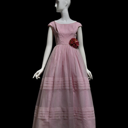 1950s vintage evening prom dress gown, Romantic Orchid pink Off-Shoulder Cupcake Ball Gown
