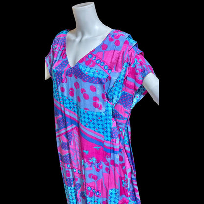 SULTANA by ADINI Vintage 1970s designer caftan dress, Op Art Rayon shift maxi house dress, large