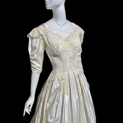 PRISCILLA of BOSTON 1940s designer vintage wedding dress gown, white silk and lace bridal gown