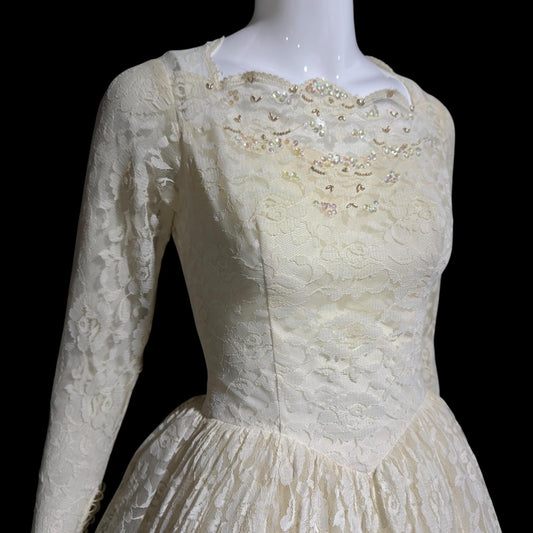 1950s vintage wedding dress gown, Tiered Ruffle Lace Bridal Cupcake Ball Gown