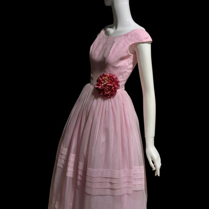 1950s vintage evening prom dress gown, Romantic Orchid pink Off-Shoulder Cupcake Ball Gown