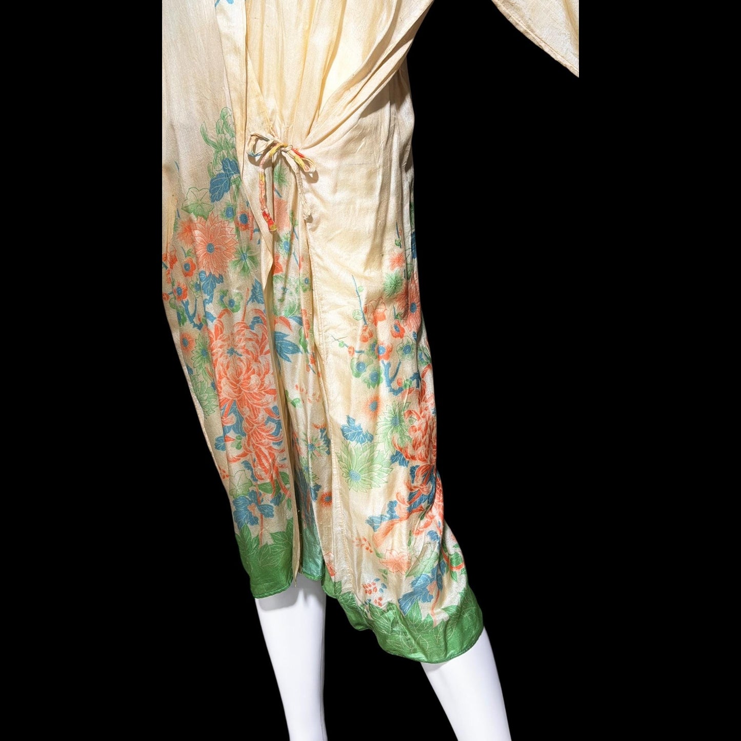 1920s vintage dressing gown robe, Ponge silk floral flapper style duster housecoat lingerie dress
