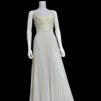VANITY FAIR vintage 1950s nightgown slip dress, White pleated nylon lingerie dress