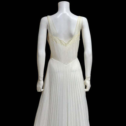 VANITY FAIR vintage 1950s nightgown slip dress, White pleated nylon lingerie dress
