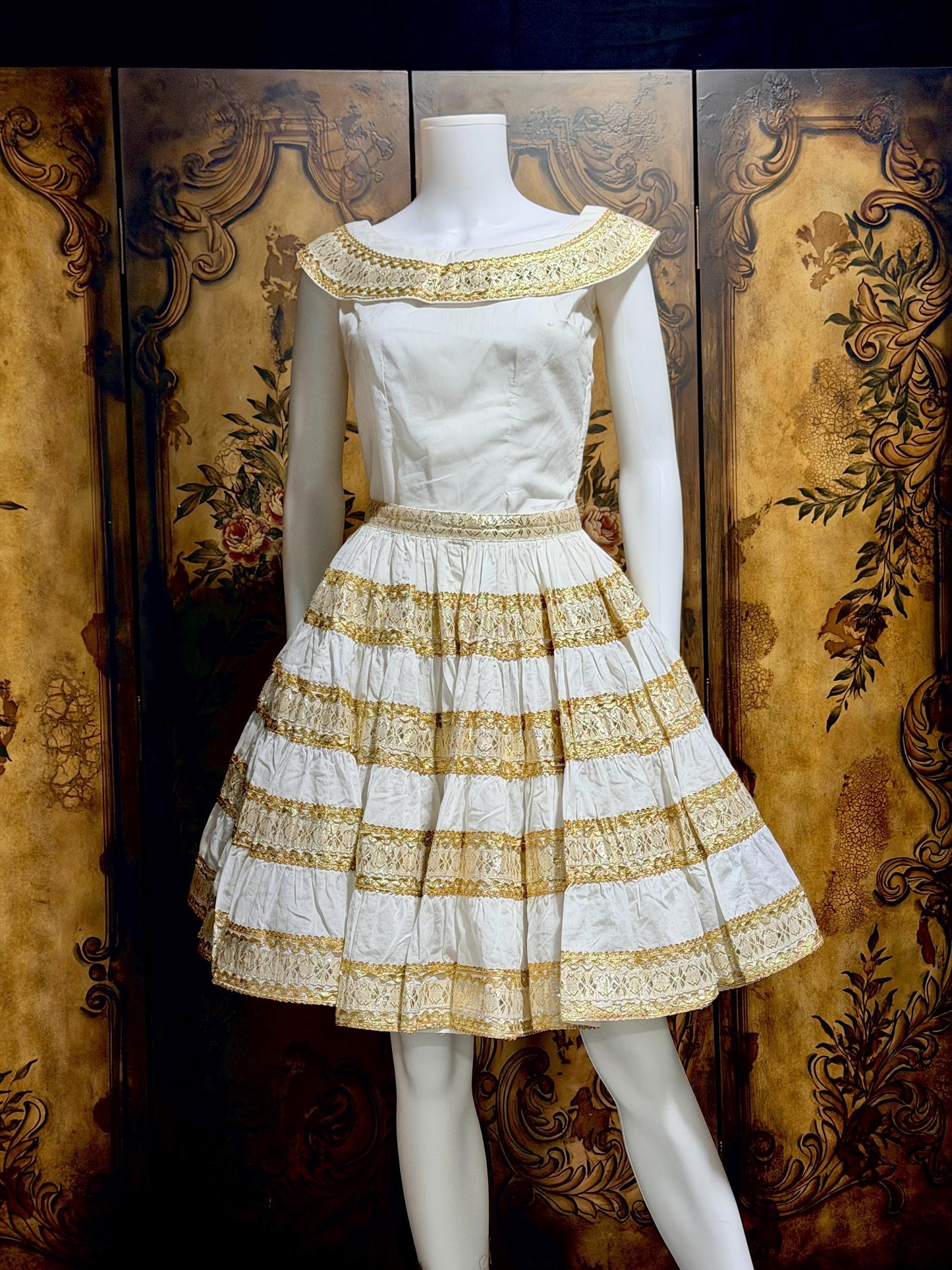 1950s vintage Patio Fiesta Dress, White Cotton Gold metallic 2 pc dress top & skirt