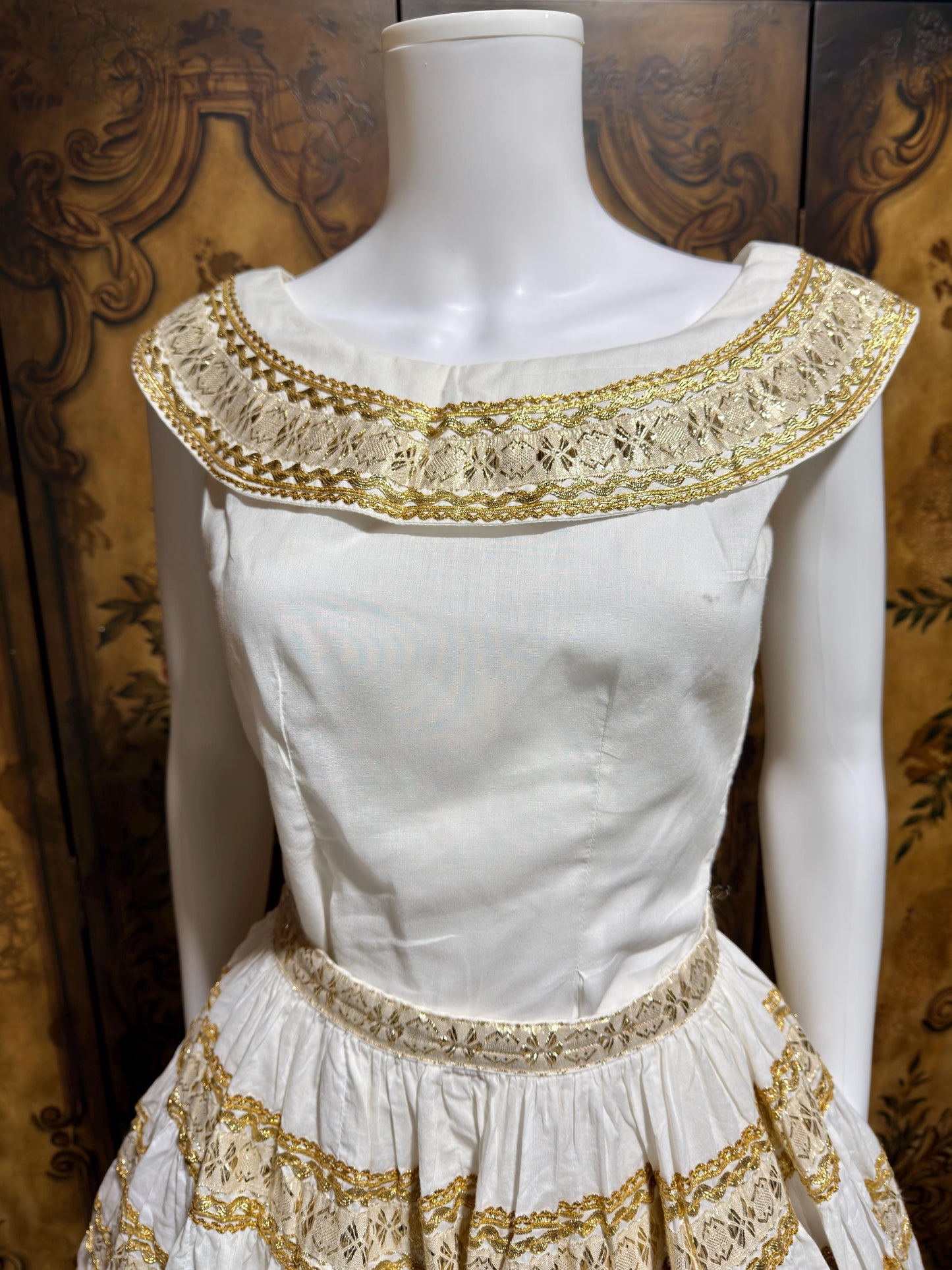 1950s vintage Patio Fiesta Dress, White Cotton Gold metallic 2 pc dress top & skirt